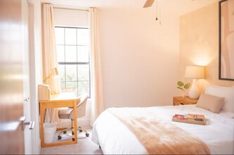 225 Utah St in San Antonio, TX - Foto de edificio - Building Photo