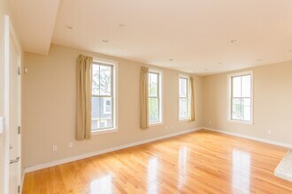 65 Willow Ct in Boston, MA - Building Photo - Building Photo