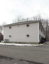 916 Kings Rd in Schenectady, NY - Foto de edificio - Building Photo