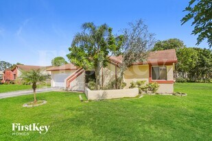 1013 SW 49th Ave in Margate, FL - Building Photo