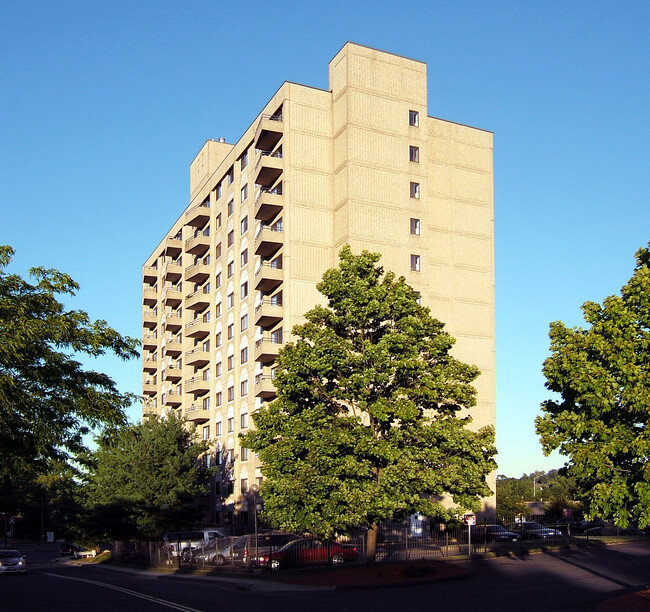 River's Edge in Middletown, CT - Building Photo - Building Photo