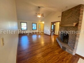 8304 Copperfield Dr in Evansville, IN - Building Photo - Building Photo