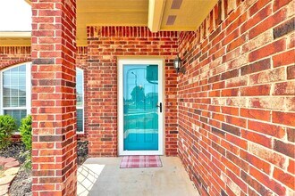 2404 Deer Chase Dr in Norman, OK - Building Photo - Building Photo