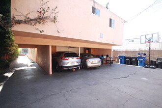 5347 Blackwelder St in Los Angeles, CA - Building Photo - Building Photo