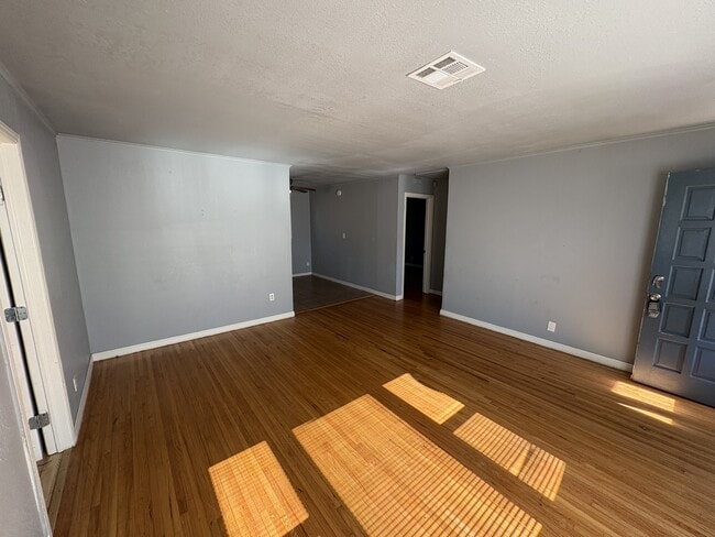 627 E Young Pl in Tulsa, OK - Building Photo - Building Photo