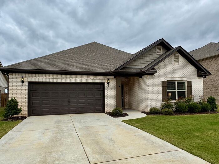 209 Saddle St in New Market, AL - Building Photo