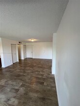 8200 SW 210th St in Cutler Bay, FL - Building Photo - Building Photo