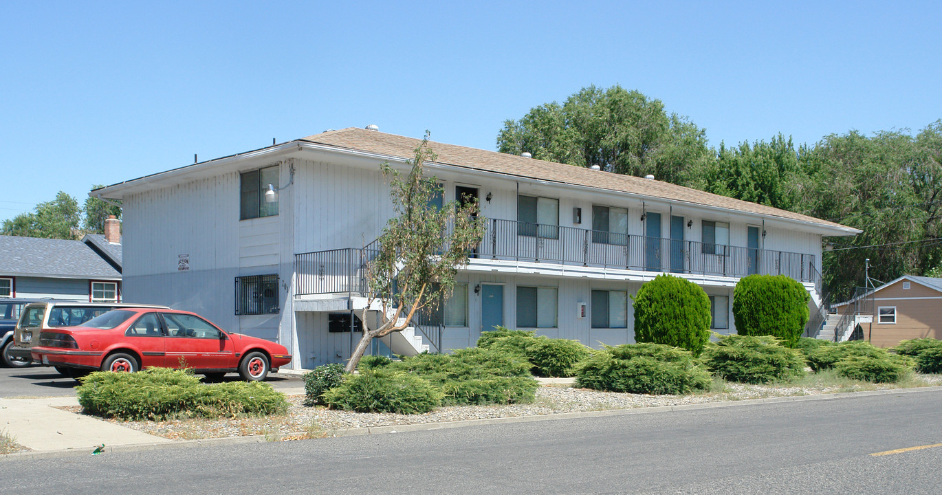 701 N 3rd St in Yakima, WA - Foto de edificio