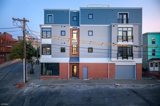 5 Ward St in Somerville, MA - Foto de edificio - Building Photo