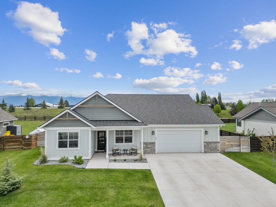 138 Sage Grouse Way in Kalispell, MT - Building Photo