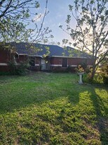 117 Howland Ln in Waxahachie, TX - Building Photo