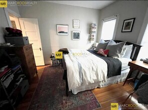 5 Lowden Ave, Unit 1 in Somerville, MA - Foto de edificio - Building Photo