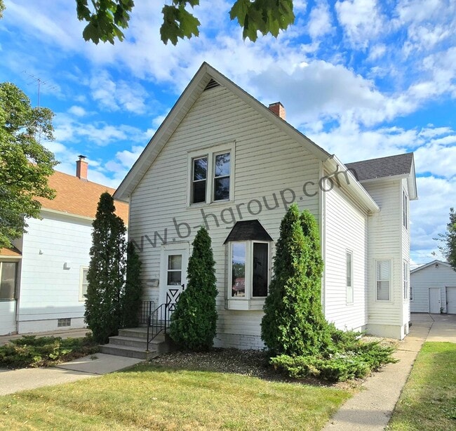 property at 1827 53rd St