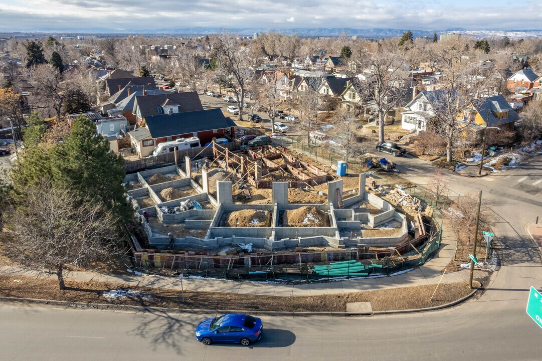 Speer Townhomes in Denver, CO - Foto de edificio