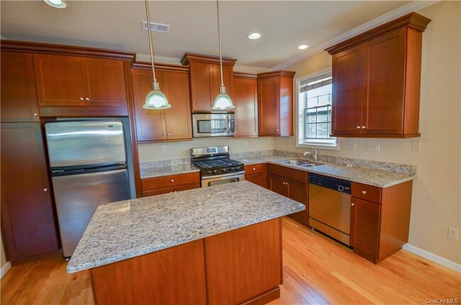 312 Canter Ct in Goshen, NY - Building Photo - Building Photo