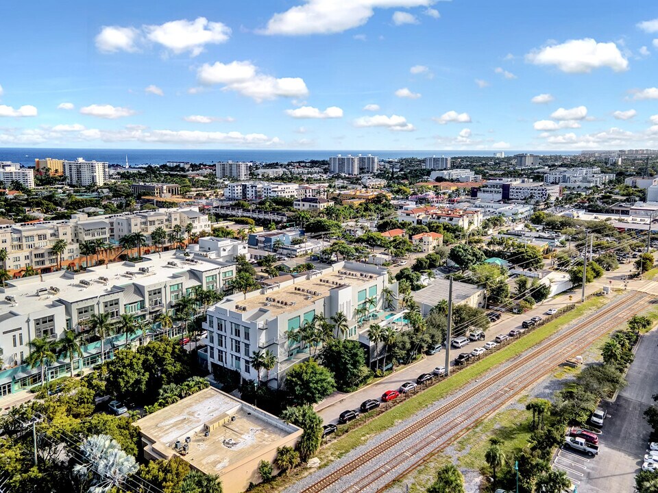 185 NE 4th Ave in Delray Beach, FL - Building Photo