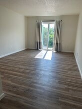 601 N Monroe St in Pacific, MO - Building Photo - Building Photo