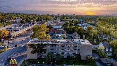 13671 Euclid Ave in East Cleveland, OH - Foto de edificio - Building Photo