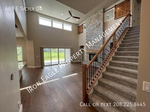 669 E Sicily Dr in Meridian, ID - Building Photo - Building Photo