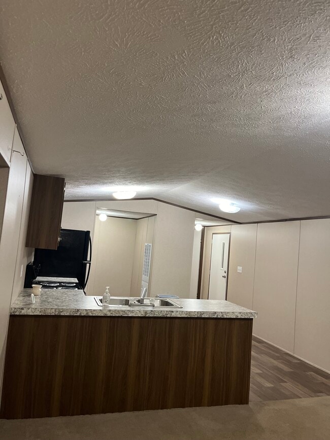 property at 811 Pointview Ct