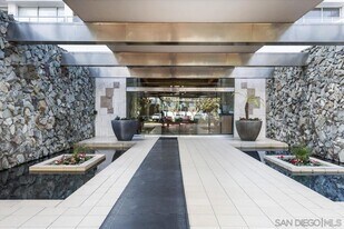 1830 Avenida Del Mundo, Unit 1210 in Coronado, CA - Building Photo