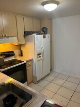 11295 SW 88th St in Miami, FL - Building Photo - Building Photo