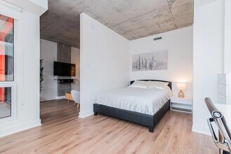 885 Boul. de Maisonneuve E in Montréal, QC - Building Photo - Building Photo