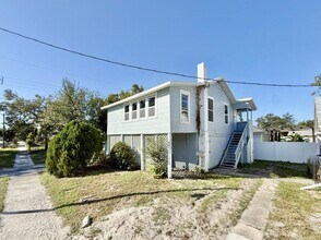 501 53rd St S in St. Petersburg, FL - Foto de edificio - Building Photo