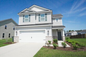 165 Greyfield Cir in Savannah, GA - Foto de edificio - Building Photo