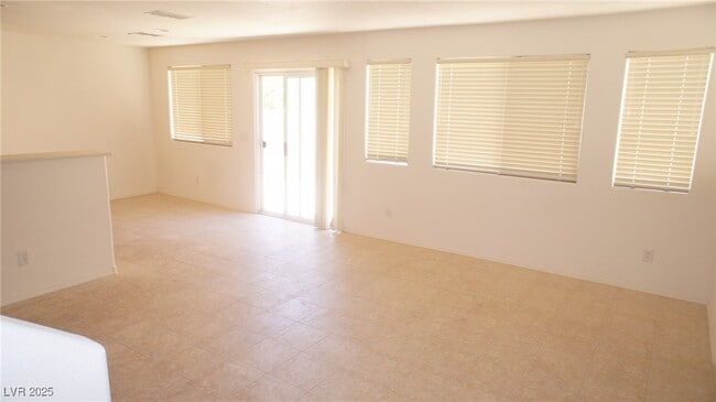 property at 989 Coronado Peak Ave