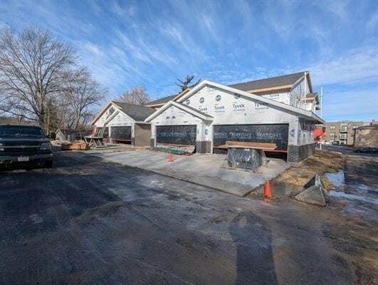 4719 Burma Rd in McFarland, WI - Foto de edificio - Building Photo