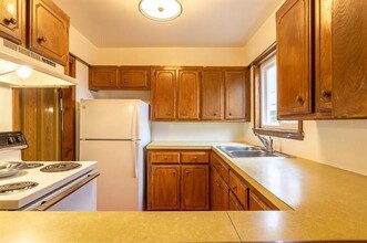 8 Salada Ave in Pacifica, CA - Building Photo - Building Photo