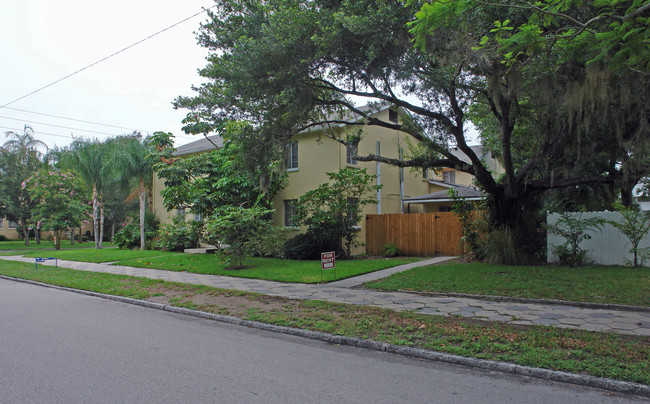 701 Bay St in St. Petersburg, FL - Building Photo - Building Photo