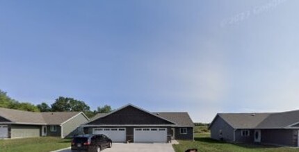 722 E Wisconsin St in Chippewa Falls, WI - Building Photo - Building Photo
