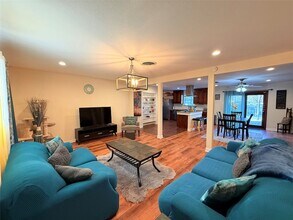 7013 Meadowbrook Dr in Fort Worth, TX - Building Photo - Building Photo