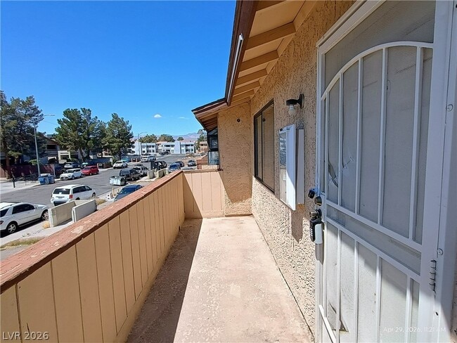 6228 Ilanos Ln in Las Vegas, NV - Building Photo - Building Photo