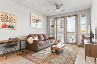 400 N 2nd Ave in Phoenix, AZ - Foto de edificio - Building Photo