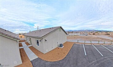 1340 E Arrowhead St in Pahrump, NV - Building Photo - Building Photo