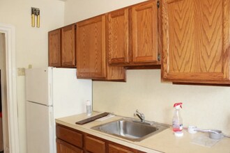 580 E 93rd St in Brooklyn, NY - Foto de edificio - Building Photo