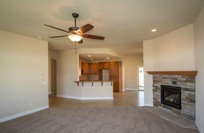 26 Barker Ct in Chico, CA - Building Photo - Building Photo