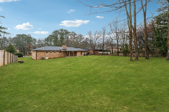 270 Alpine Dr in Roswell, GA - Building Photo - Building Photo