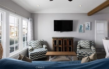 1113 W Balboa Blvd in Newport Beach, CA - Building Photo - Building Photo