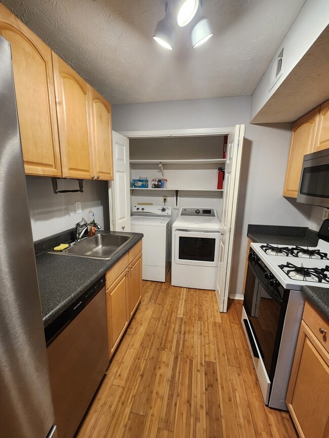 514 Park Ridge Cir, Unit 514 in Marietta, GA - Foto de edificio - Building Photo