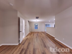 933 Joselynn Drive in Gastonia, NC - Foto de edificio - Building Photo