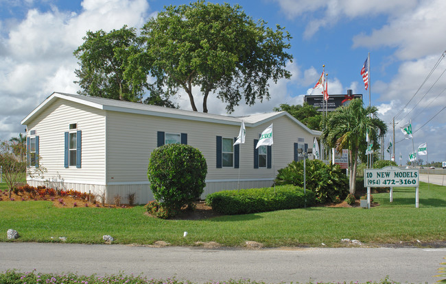 Rexmere Village in Davie, FL - Building Photo - Building Photo