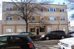 2805 W Rosemont Ave Apartments