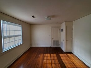 2513 Spring Garden St in Greensboro, NC - Building Photo - Building Photo