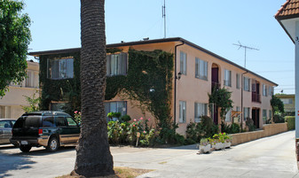 3743 Westwood Blvd in Los Angeles, CA - Building Photo