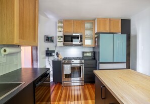 95 Fuller St, Unit 1 Apartments