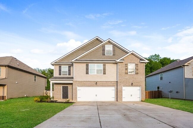 property at 1224 Black Oak Cir